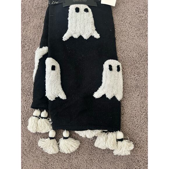 NWT Rachel Zoe Ghost Decorative Throw Blanket Black - Picture 2 of 3